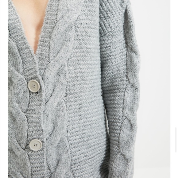 Cable Knit Long Cardigan - Picture 4 of 6